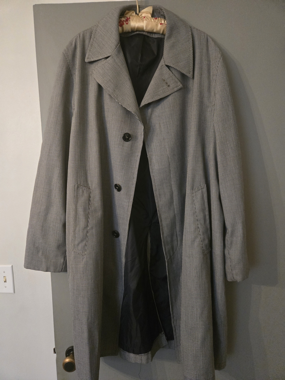 Men's Gray Houndstooth Overcoat - Classic Single-Breasted Coat